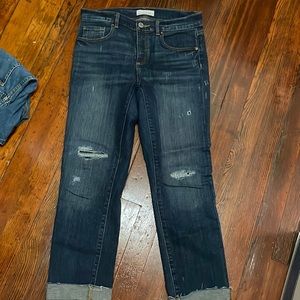 Dark blue cropped jeans